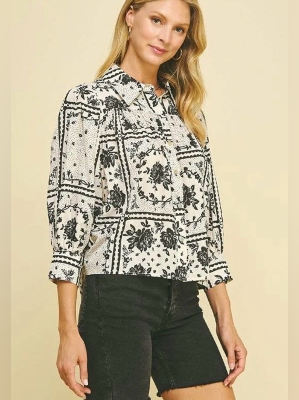 🛍️ 5/$40 Sale Pinch Blue & Ivory Floral Patchwork Boho Blouse Top Size M